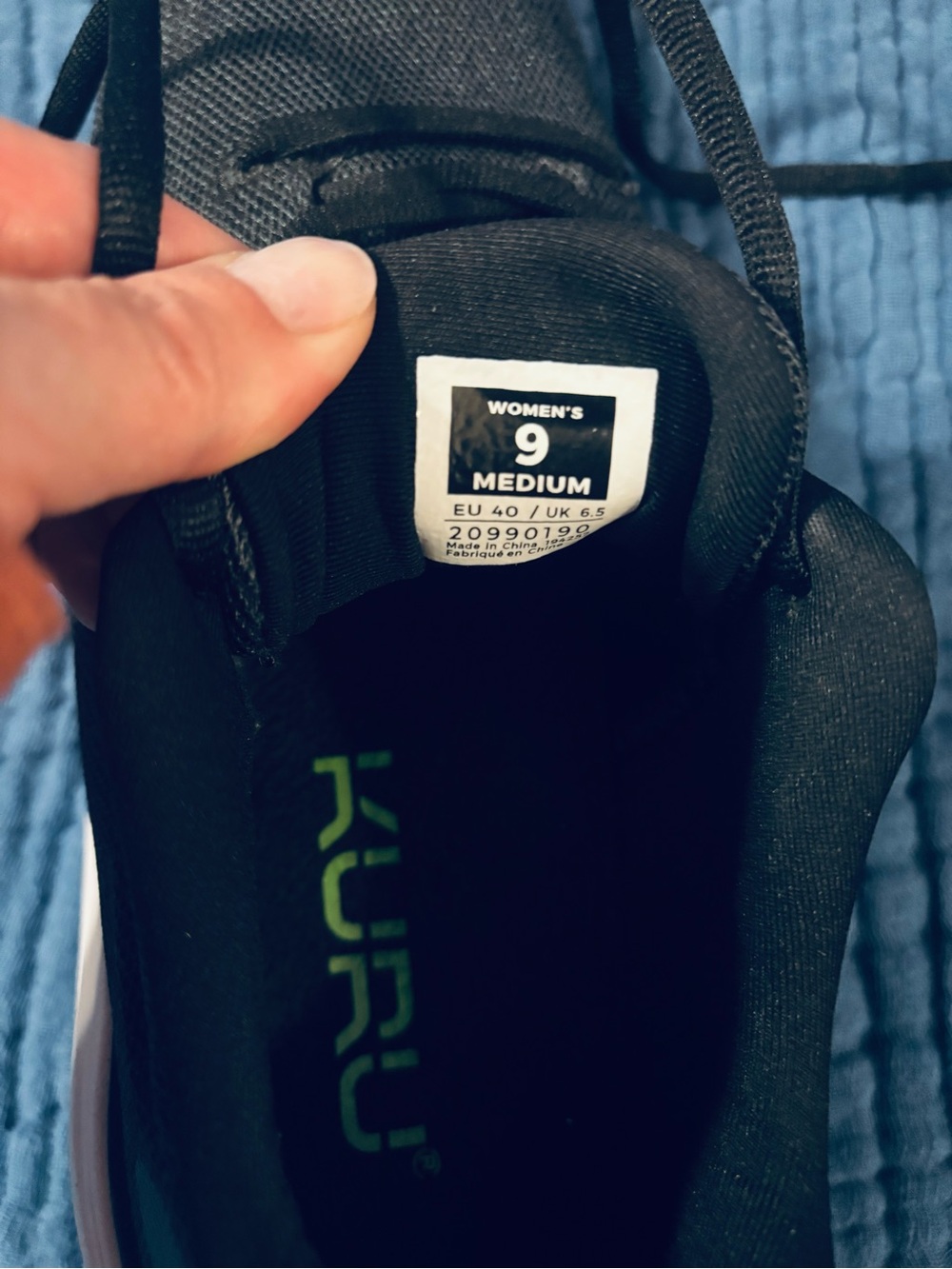 KURU Women's Black Athletic Shoe with Green Logo - Size 9